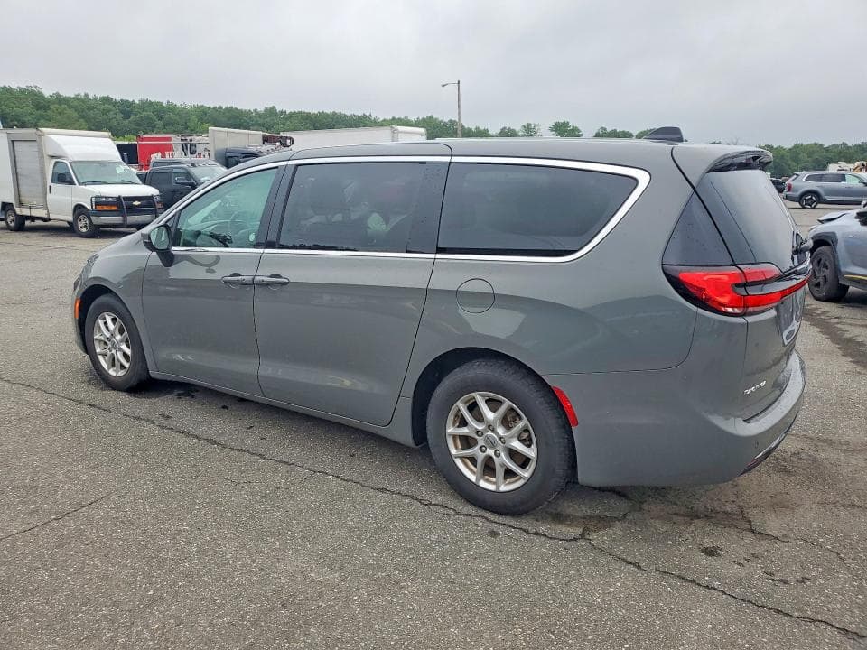 2023 CHRYSLER PACIFICA TOURING L 2