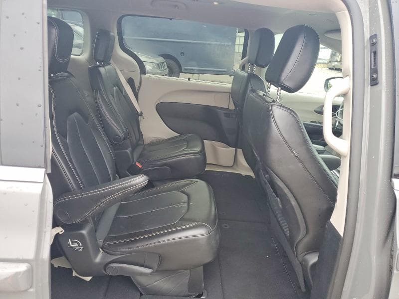 2023 CHRYSLER PACIFICA TOURING L 11