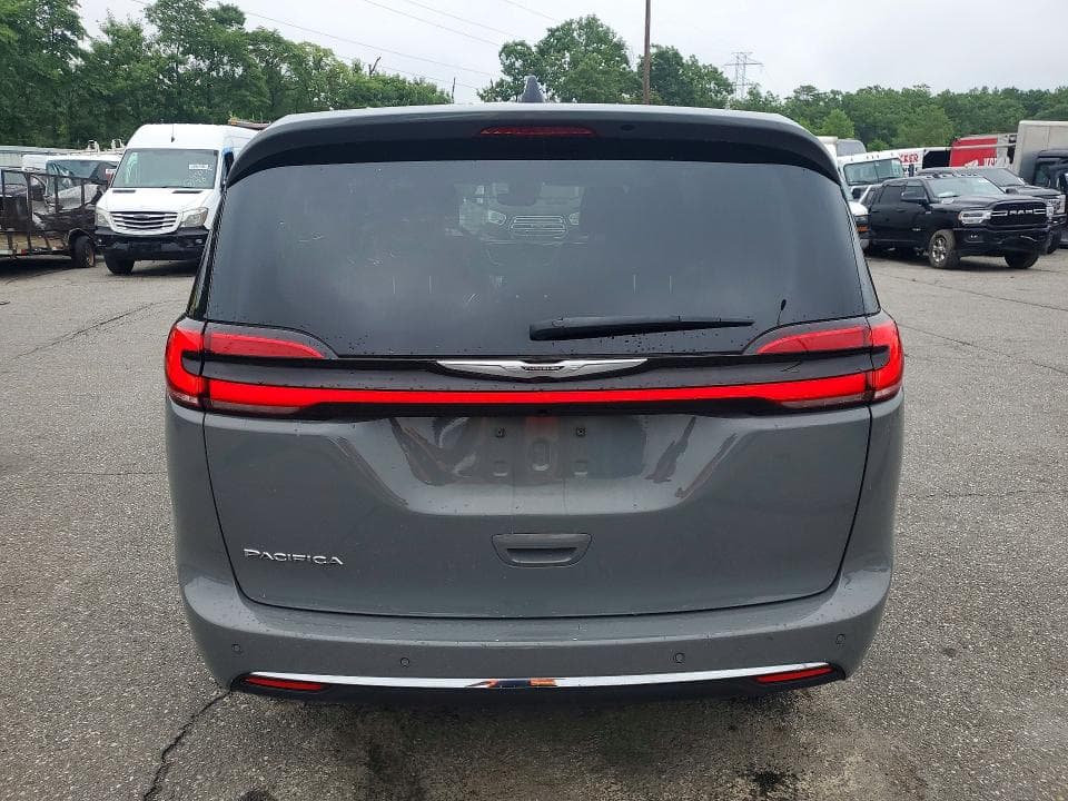 2023 CHRYSLER PACIFICA TOURING L 6