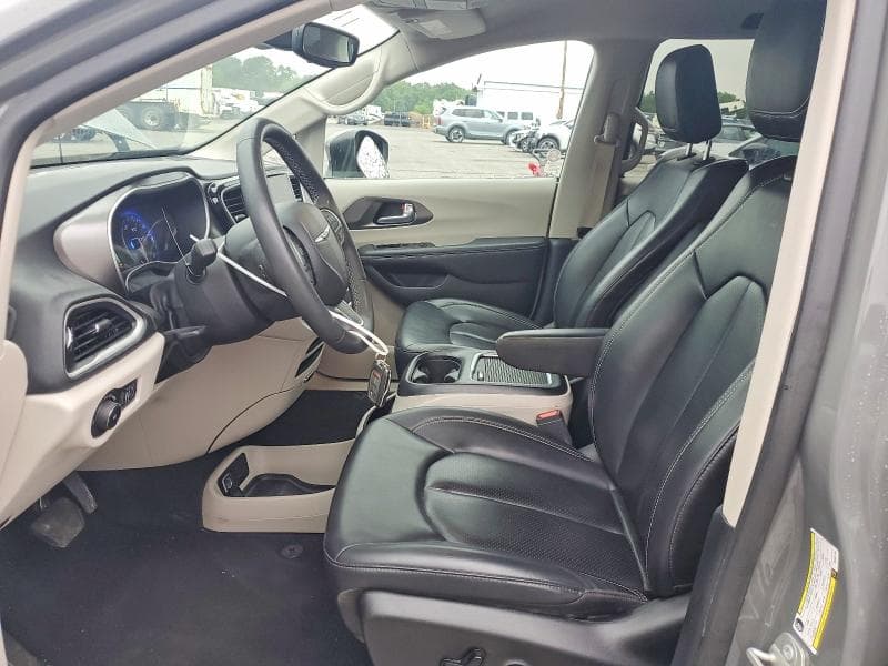 2023 CHRYSLER PACIFICA TOURING L 7
