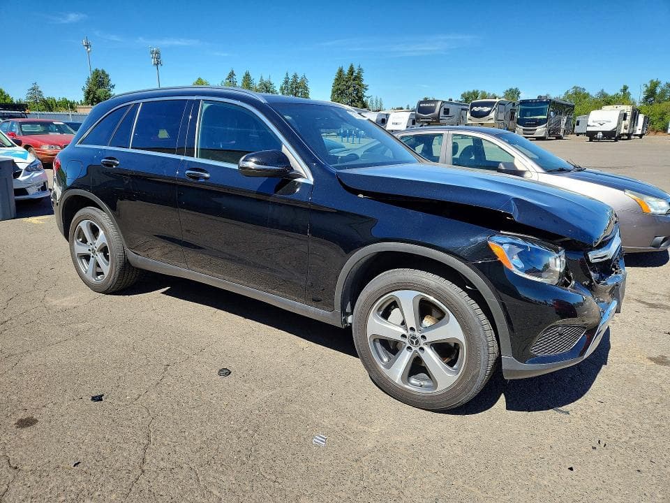 2019 MERCEDES-BENZ GLC 300 4MATIC 4