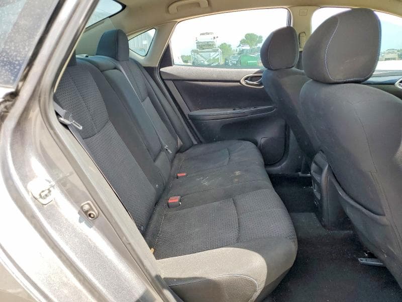 2019 NISSAN SENTRA SR 10