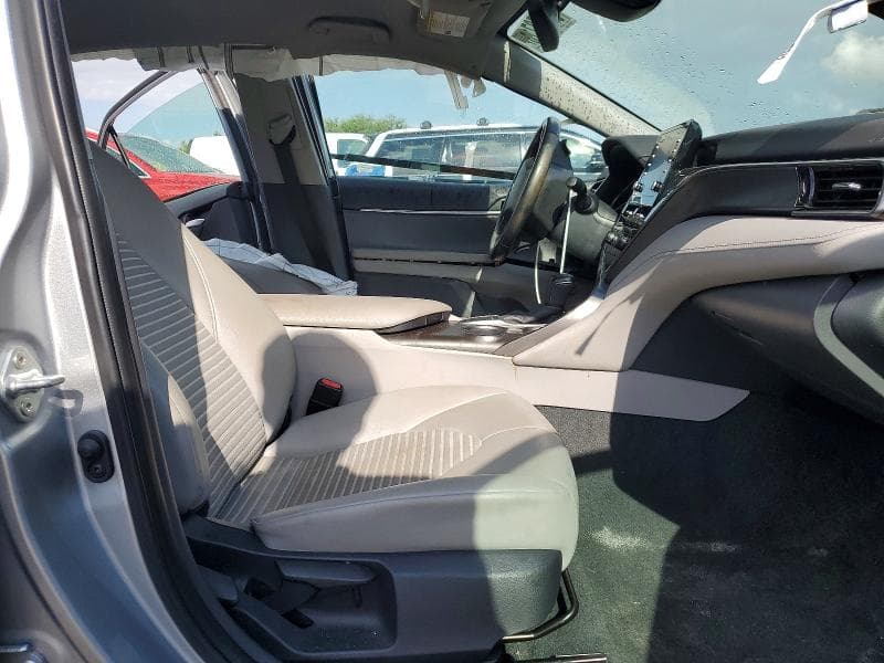 2022 TOYOTA CAMRY SE 7
