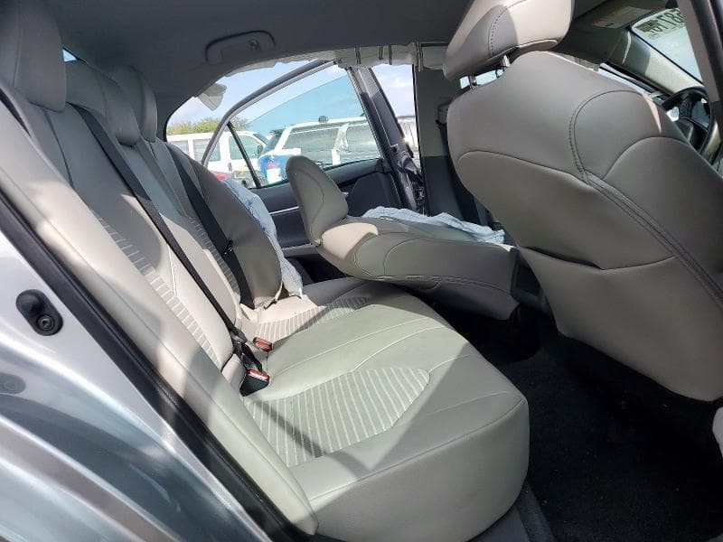 2022 TOYOTA CAMRY SE 10