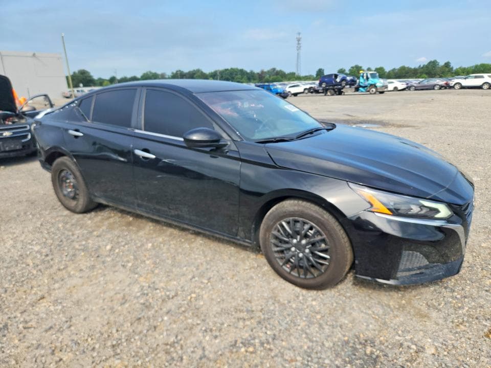 2023 NISSAN ALTIMA S 4