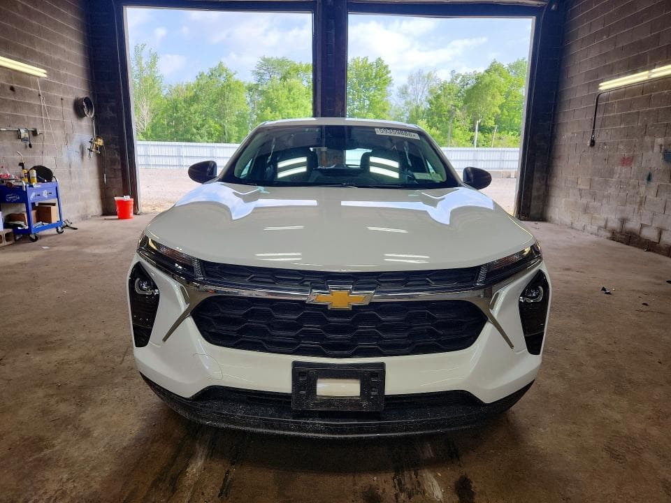 2024 CHEVROLET TRAX LS 5