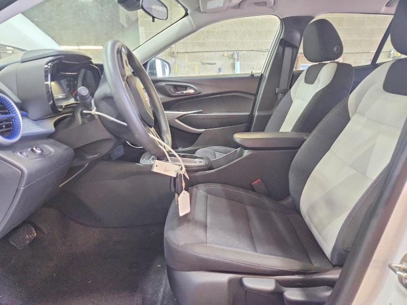 2024 CHEVROLET TRAX LS 7
