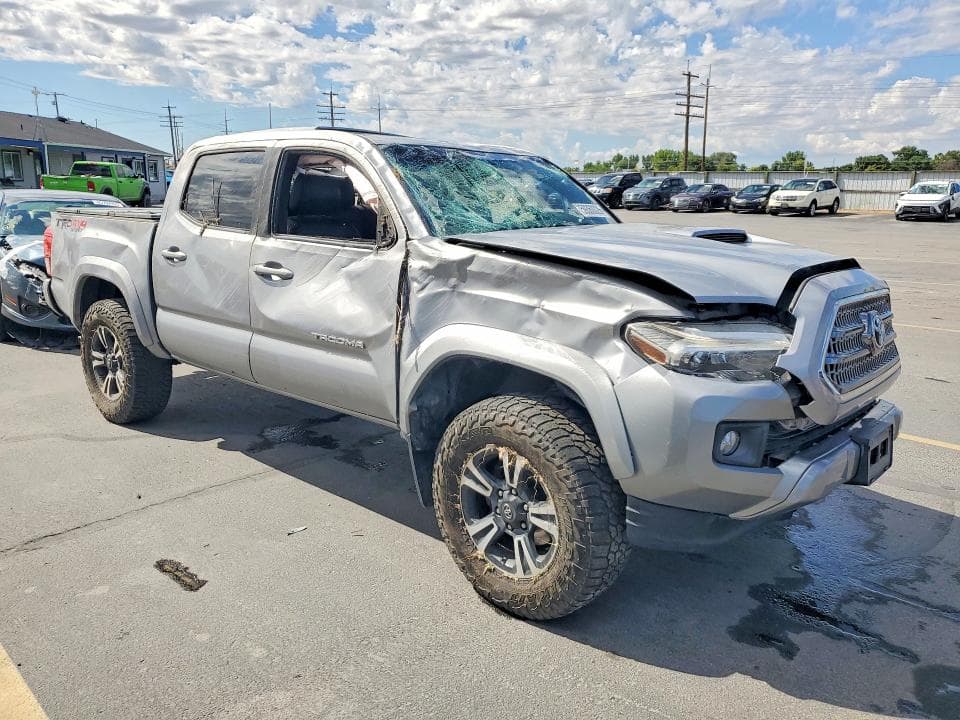 2017 TOYOTA TACOMA SR V6 4