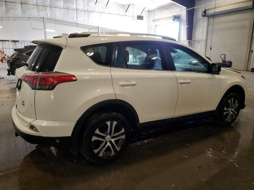2018 TOYOTA RAV4 LE LE 3