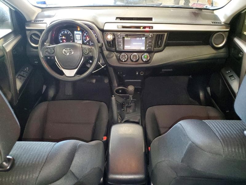 2018 TOYOTA RAV4 LE LE 8