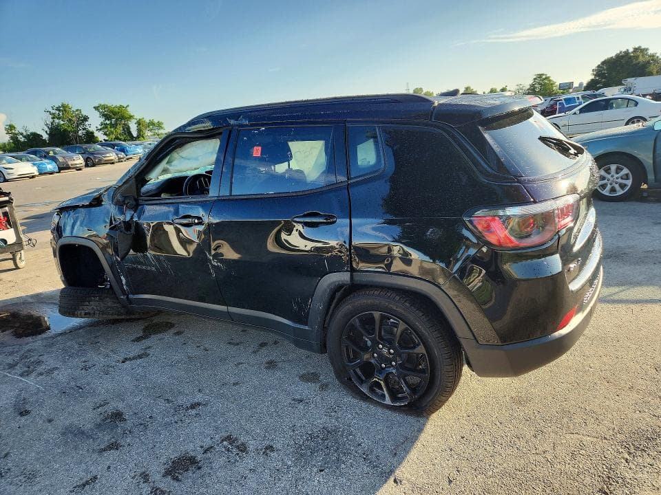 2022 JEEP COMPASS LATITUDE 2