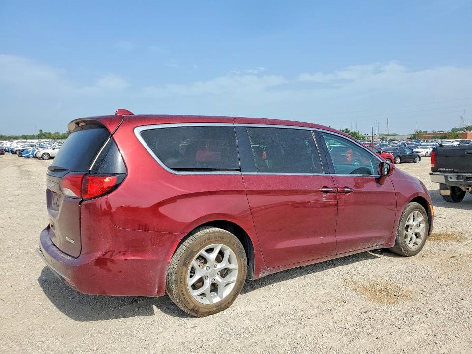 2018 CHRYSLER PACIFICA TOURING PLUS 3