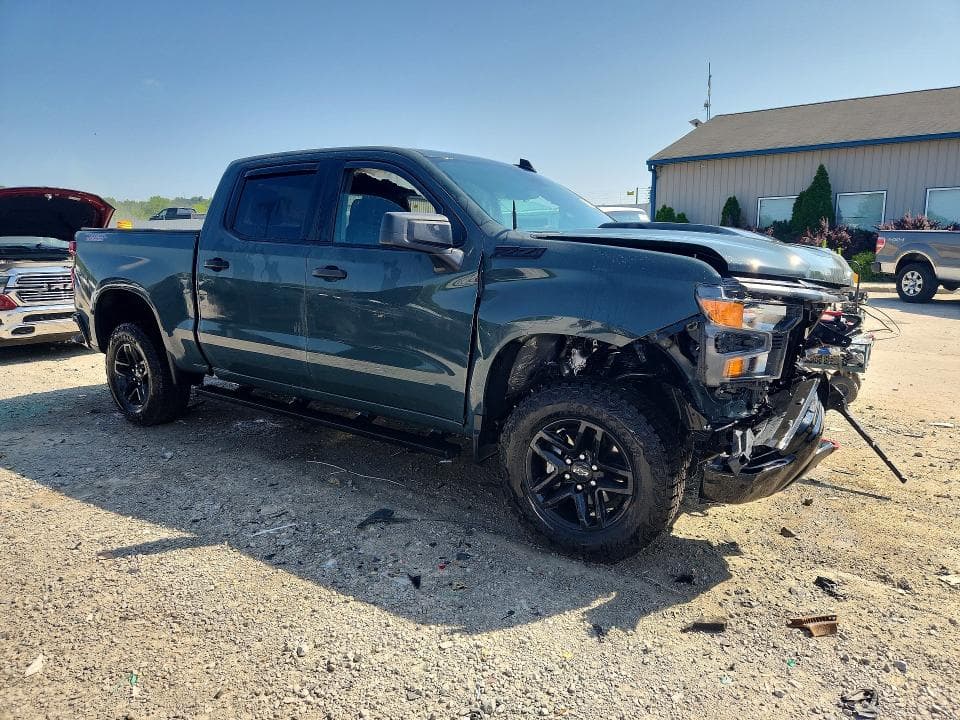 2026 CHEVROLET SILVERADO K1500 TRAIL BOSS CUSTOM 4