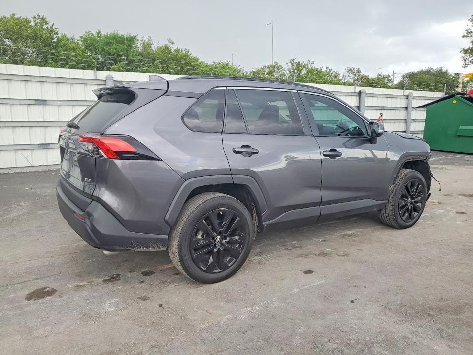 2021 TOYOTA RAV4 XLE PREMIUM 3