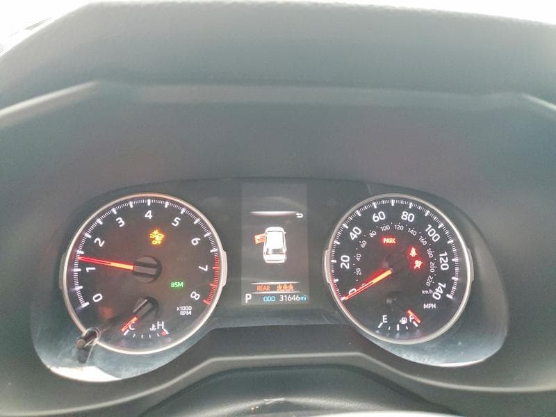 2021 TOYOTA RAV4 XLE PREMIUM 9
