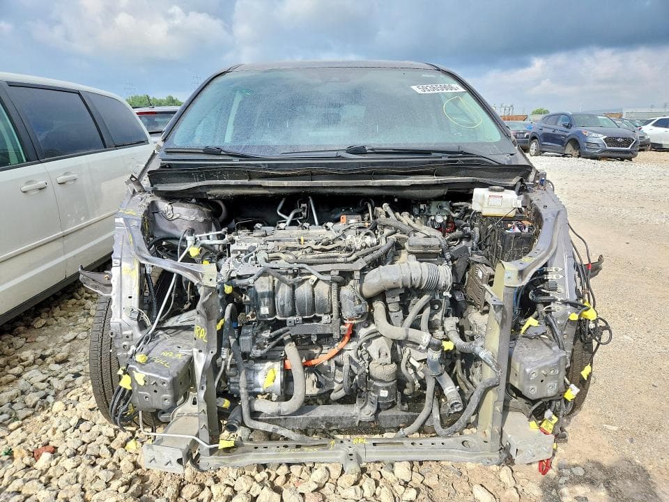 2023 TOYOTA SIENNA LE 5