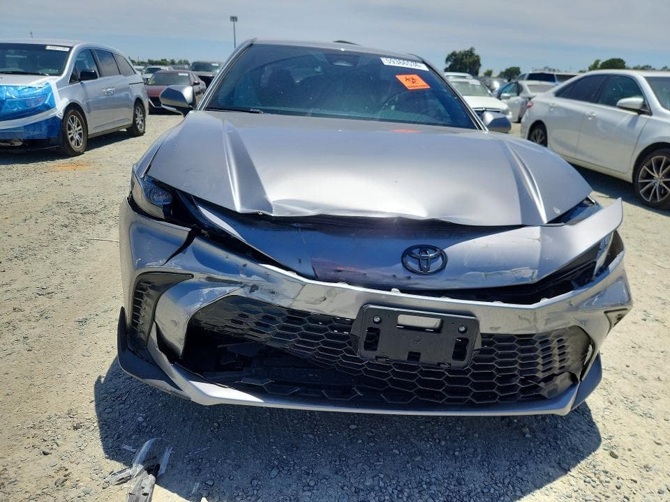 2025 TOYOTA CAMRY SE 5