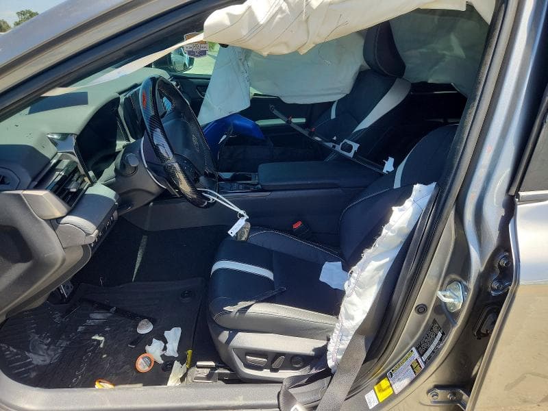 2025 TOYOTA CAMRY SE 7
