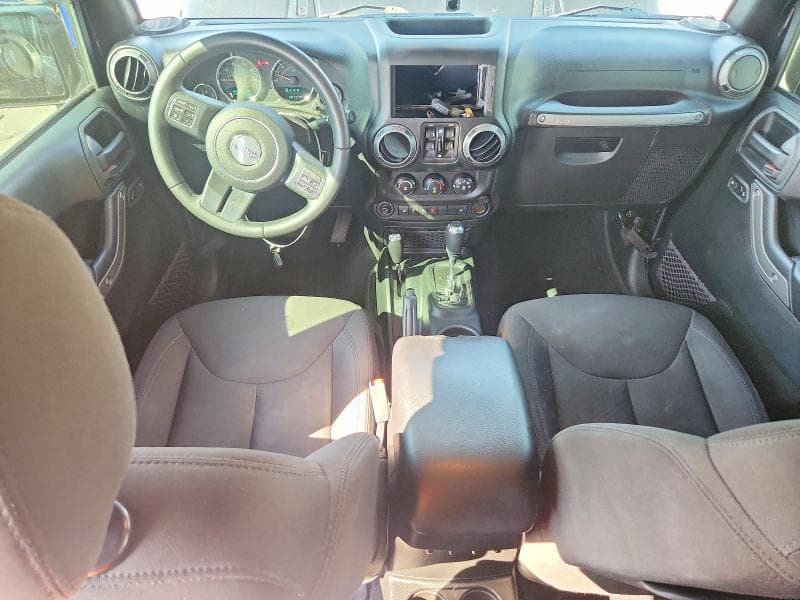 2017 JEEP WRANGLER UNLIMITED SPORT 8