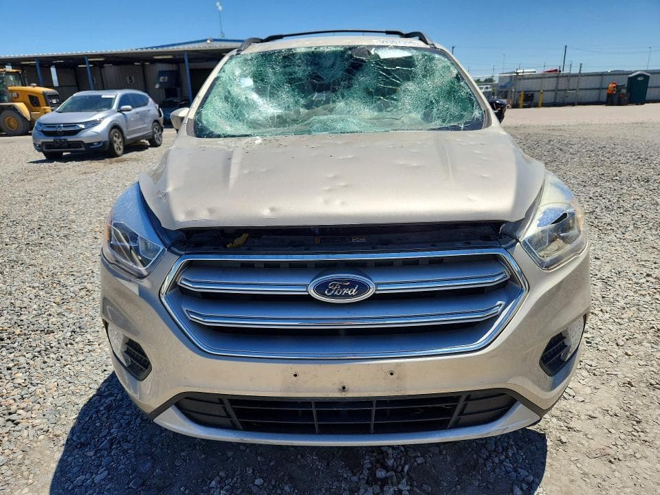 2018 FORD ESCAPE SEL 5