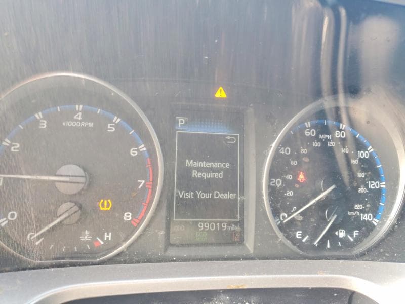 2018 TOYOTA RAV4 LE LE 9