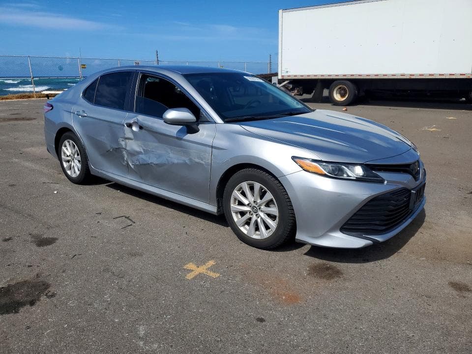 2019 TOYOTA CAMRY L L 4