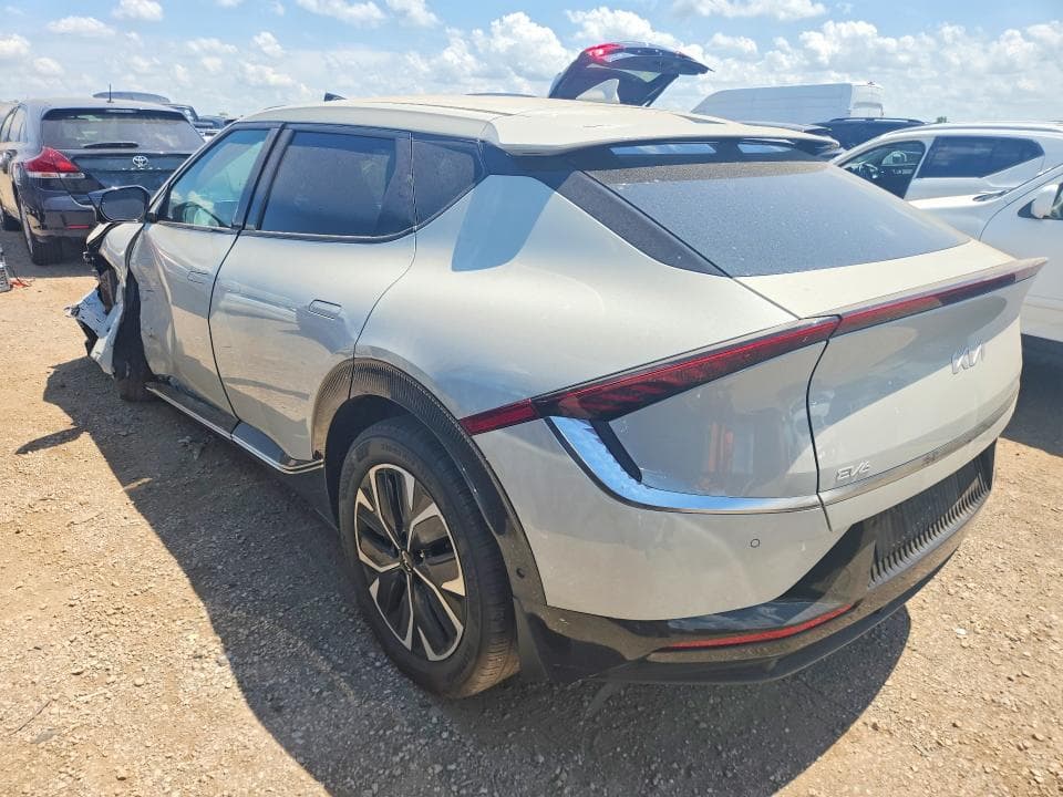 2022 KIA EV6 WIND 2
