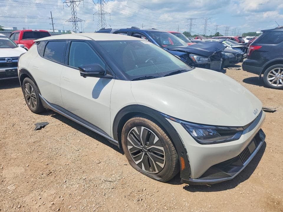 2022 KIA EV6 WIND 4
