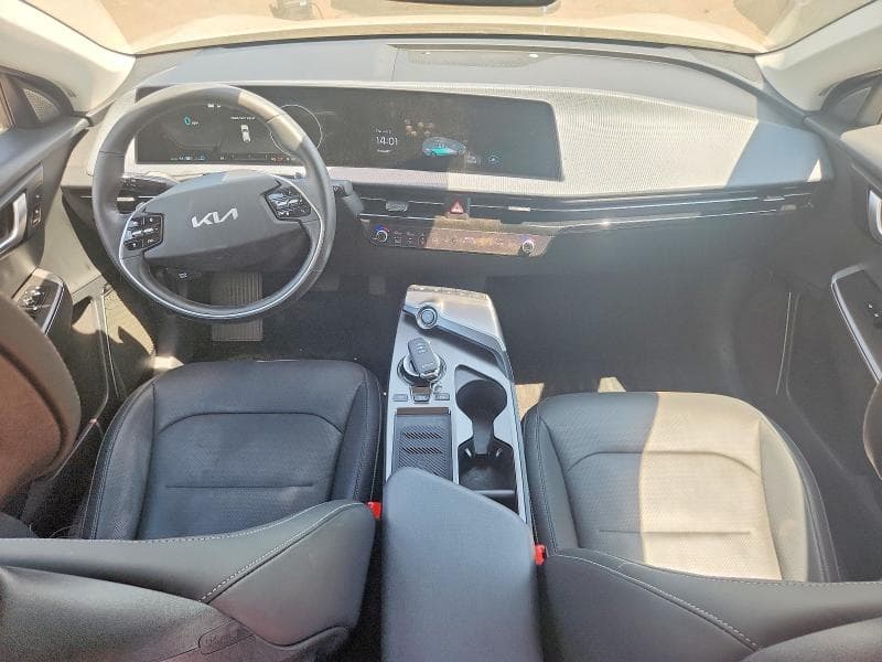 2022 KIA EV6 WIND 8