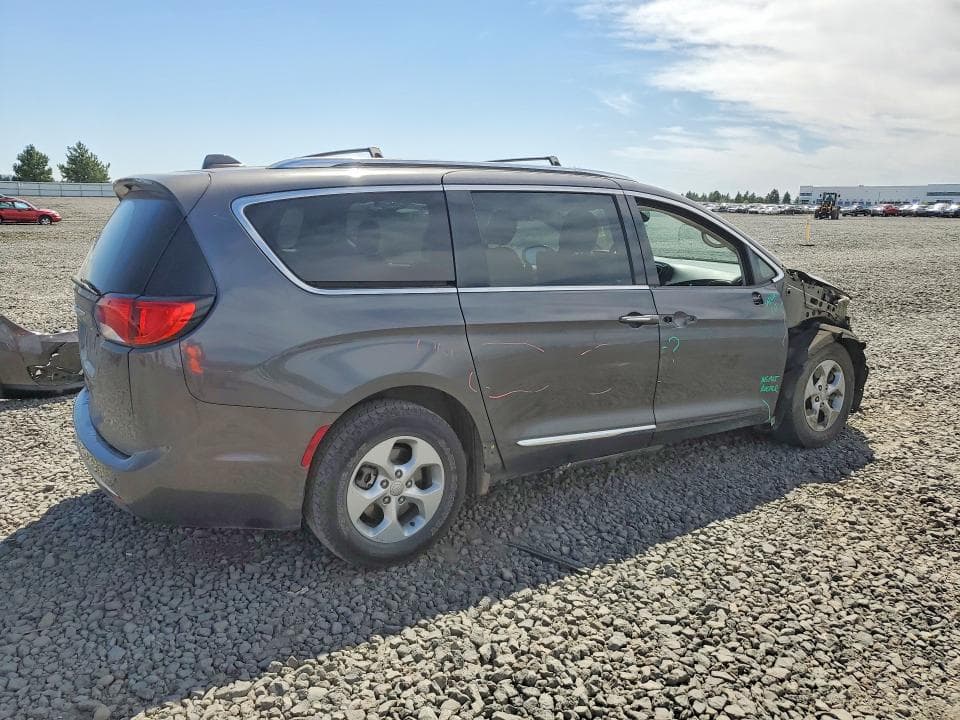 2017 CHRYSLER PACIFICA TOURING L PLUS 3