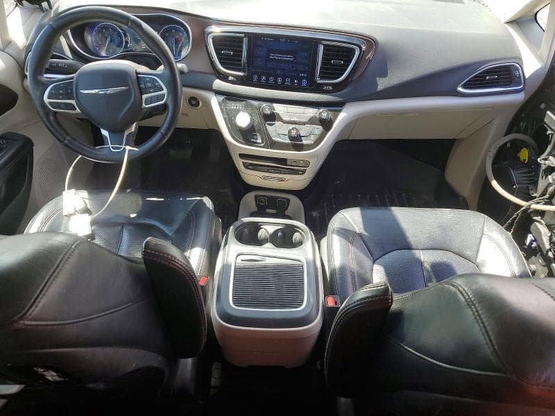 2017 CHRYSLER PACIFICA TOURING L PLUS 8