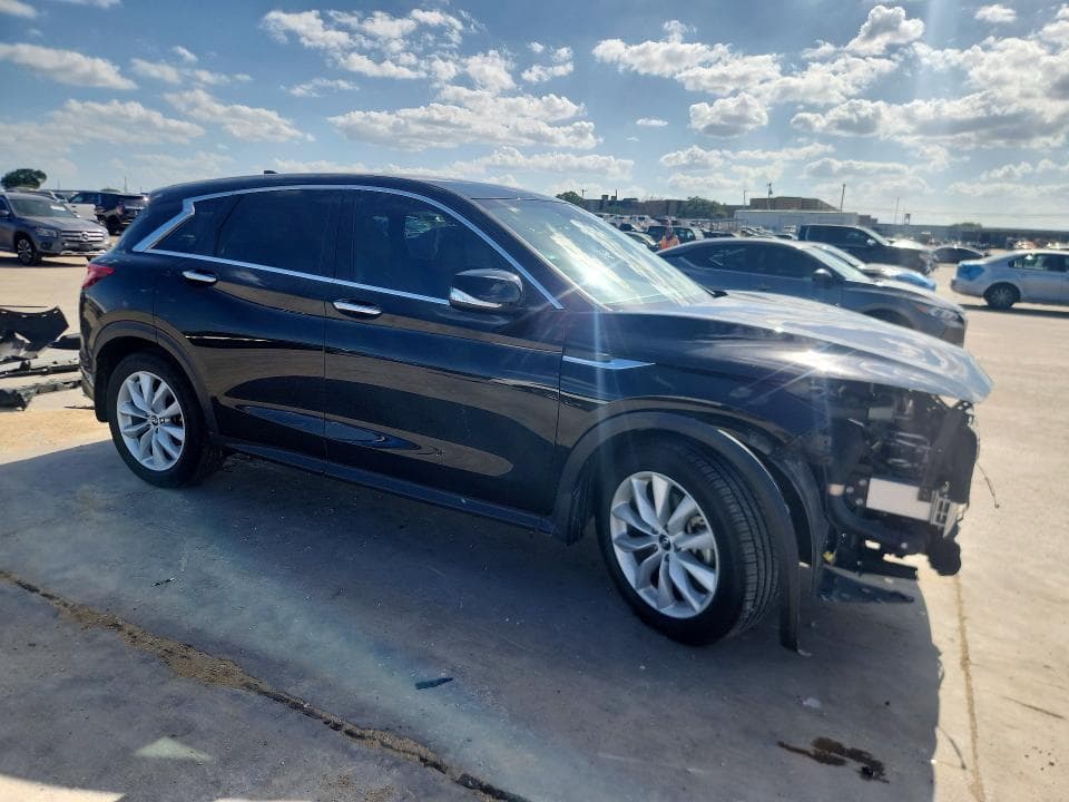 2019 INFINITI QX50 PURE 4
