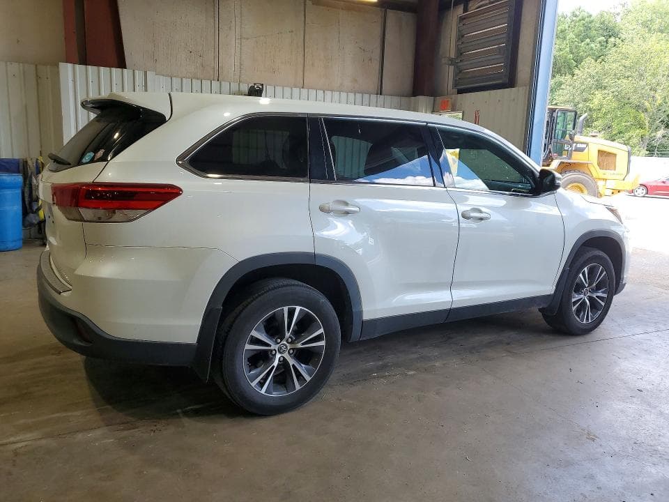 2019 TOYOTA HIGHLANDER LE LE 3