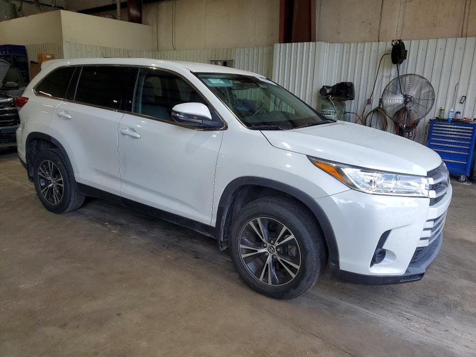 2019 TOYOTA HIGHLANDER LE LE 4