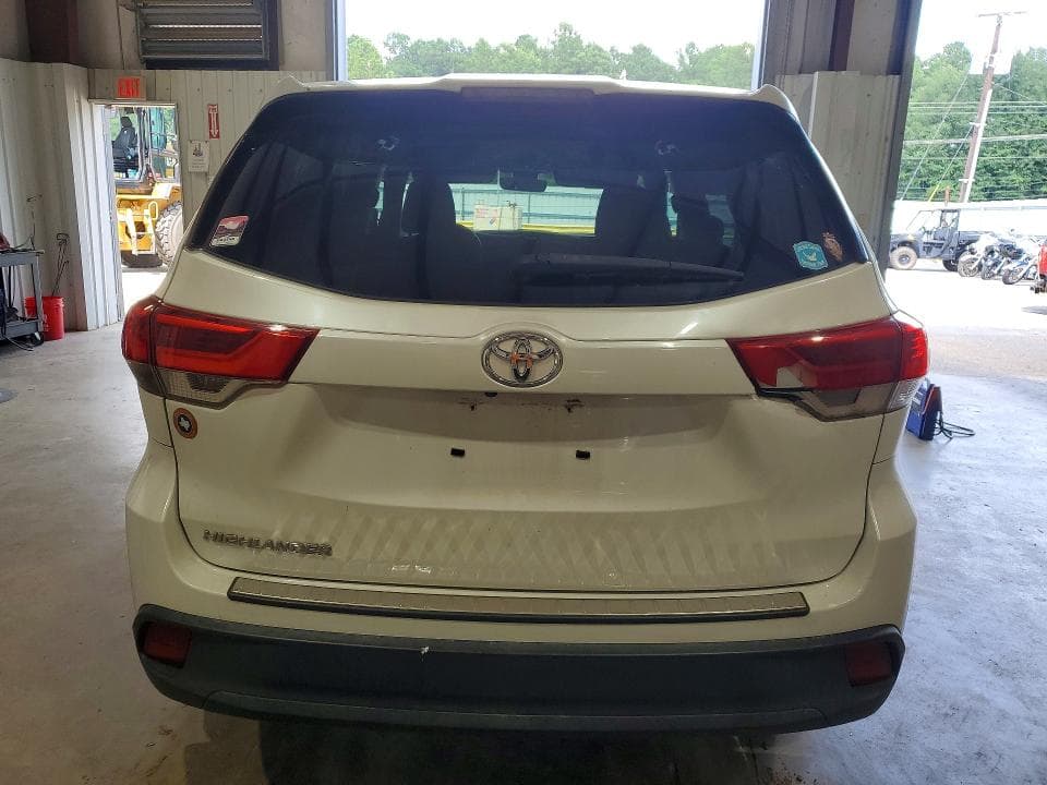 2019 TOYOTA HIGHLANDER LE LE 6