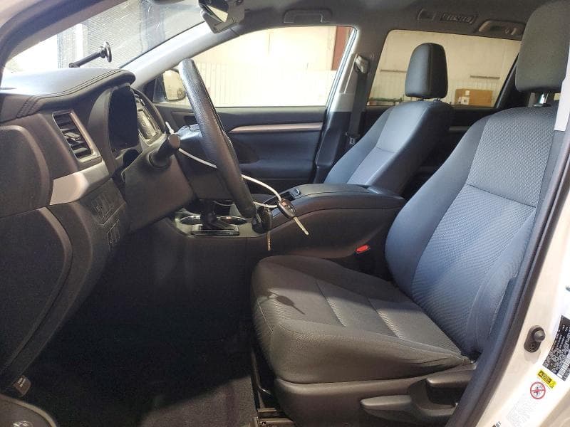 2019 TOYOTA HIGHLANDER LE LE 7