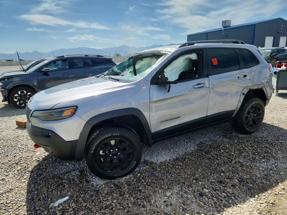 2021 JEEP CHEROKEE TRAILHAWK 1