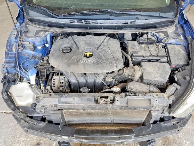 2016 HYUNDAI ELANTRA SE 11