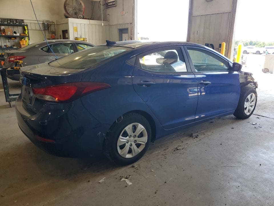 2016 HYUNDAI ELANTRA SE 3