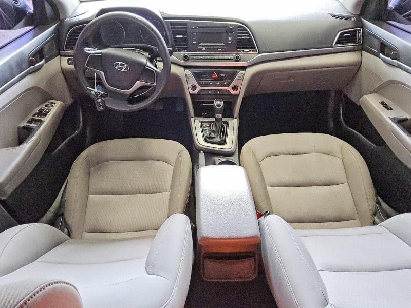 2017 HYUNDAI ELANTRA SE 8