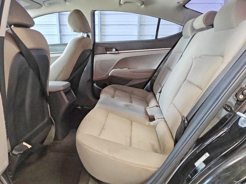 2017 HYUNDAI ELANTRA SE 10