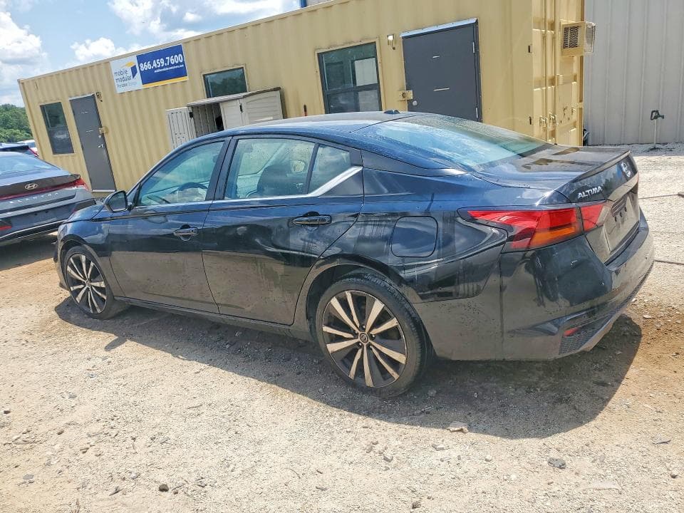 2021 NISSAN ALTIMA SR 2