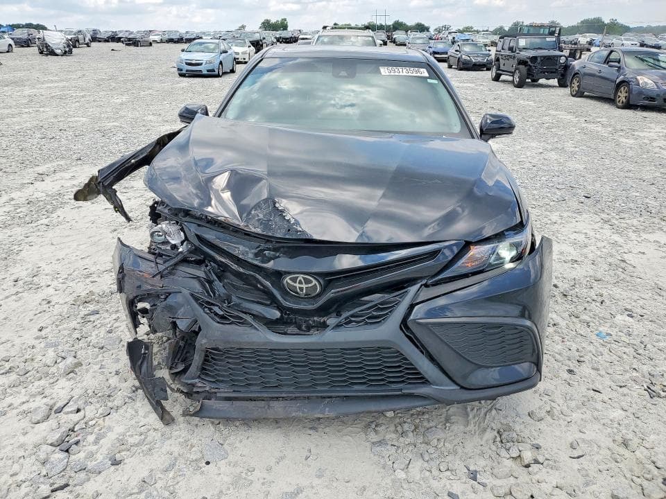 2022 TOYOTA CAMRY SE 5