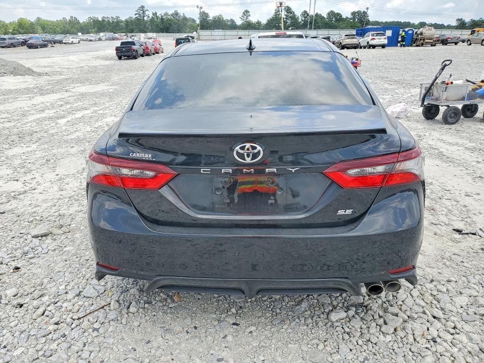 2022 TOYOTA CAMRY SE 6