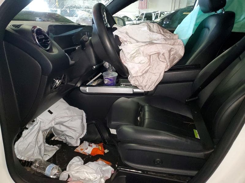 2020 MERCEDES-BENZ GLB 250 4MATIC 7