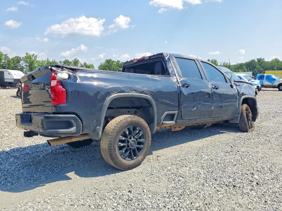 2025 CHEVROLET SILVERADO K2500 CUSTOM 3