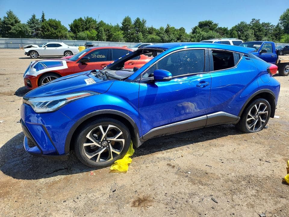 2022 TOYOTA C-HR XLE XLE - 1