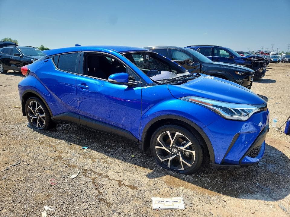 2022 TOYOTA C-HR XLE XLE 4