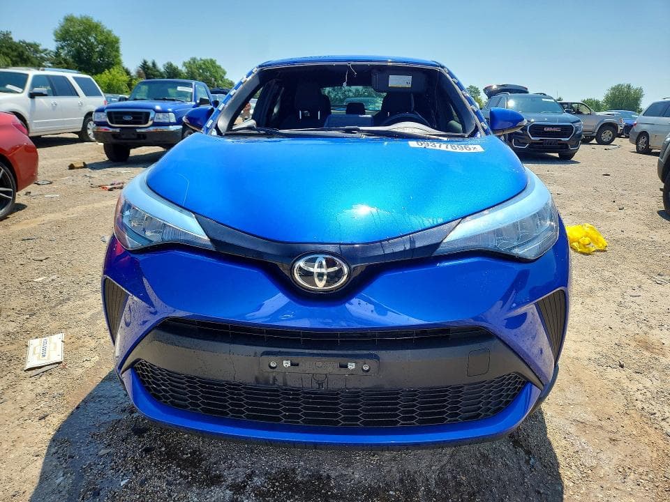 2022 TOYOTA C-HR XLE XLE 5