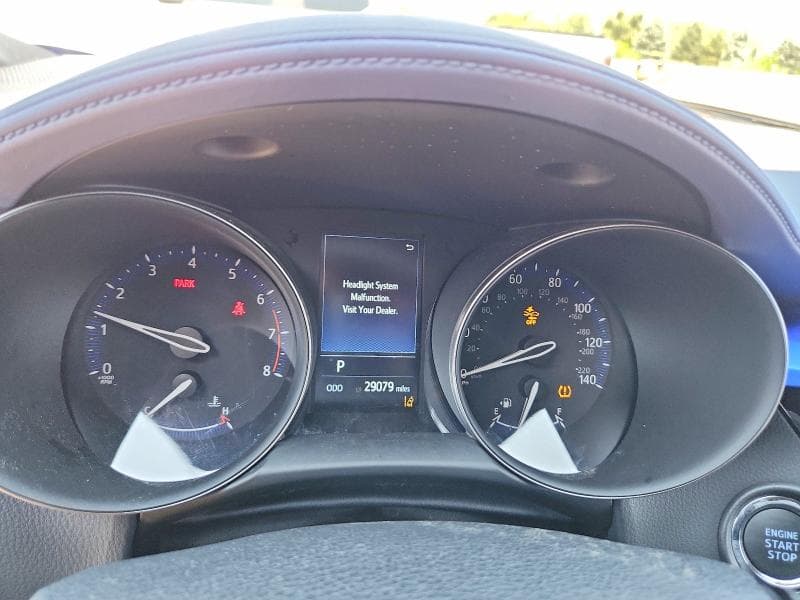 2022 TOYOTA C-HR XLE XLE 9